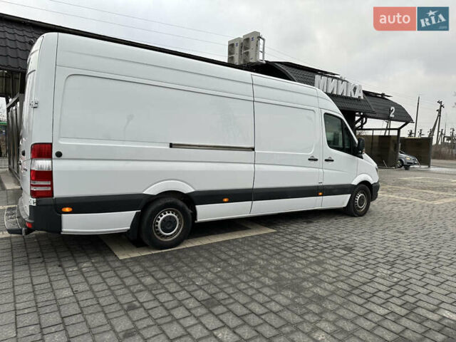 Белый Мерседес Sprinter, объемом двигателя 2.2 л и пробегом 468 тыс. км за 21000 $, фото 7 на Automoto.ua