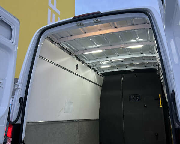 Белый Мерседес Sprinter, объемом двигателя 2.2 л и пробегом 370 тыс. км за 18300 $, фото 12 на Automoto.ua