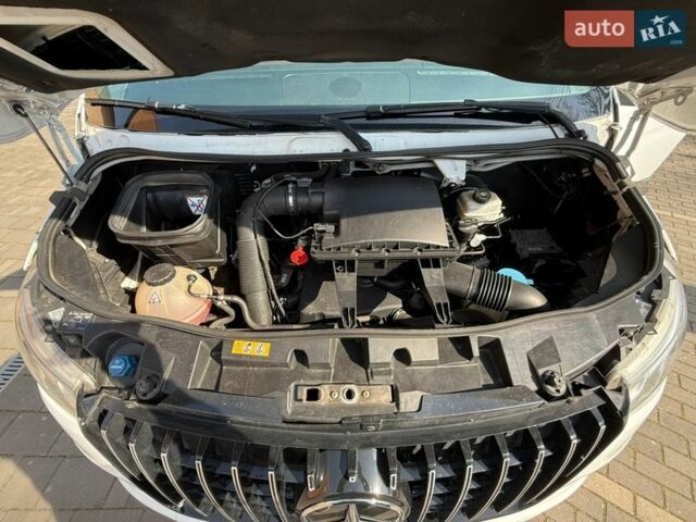 Белый Мерседес Sprinter, объемом двигателя 2.14 л и пробегом 377 тыс. км за 33000 $, фото 31 на Automoto.ua