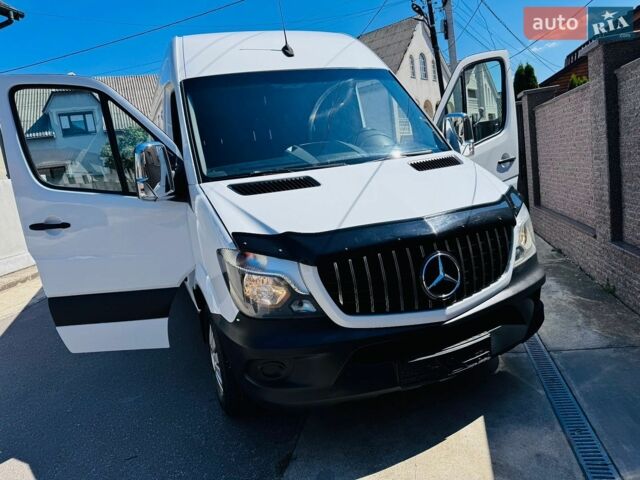 Белый Мерседес Sprinter, объемом двигателя 2.2 л и пробегом 170 тыс. км за 21500 $, фото 77 на Automoto.ua