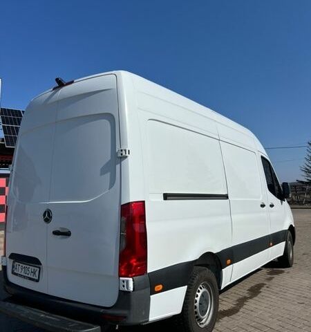 Белый Мерседес Sprinter, объемом двигателя 2.14 л и пробегом 152 тыс. км за 23700 $, фото 4 на Automoto.ua