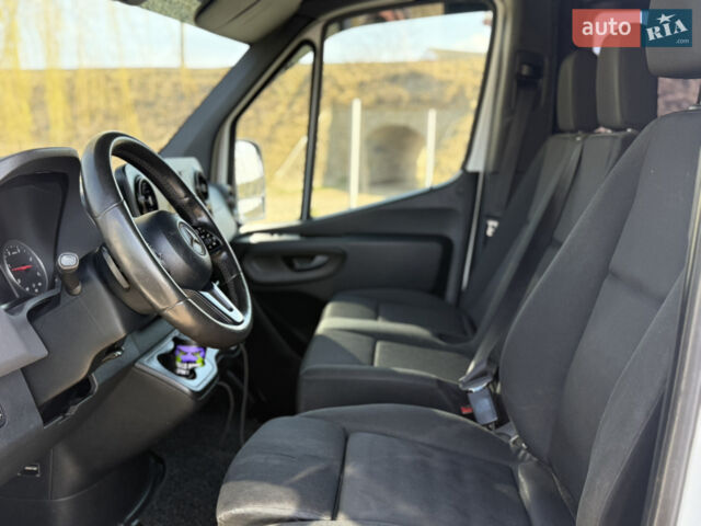 Белый Мерседес Sprinter, объемом двигателя 2.99 л и пробегом 490 тыс. км за 29500 $, фото 35 на Automoto.ua