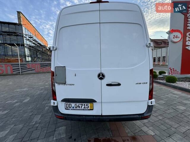Білий Мерседес Sprinter, об'ємом двигуна 2.1 л та пробігом 256 тис. км за 27200 $, фото 16 на Automoto.ua