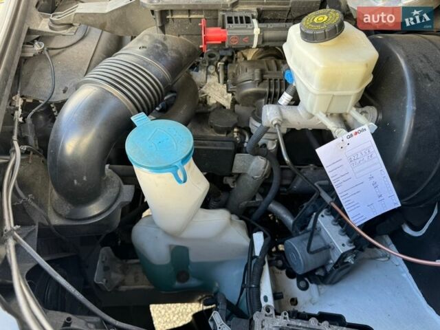 Белый Мерседес Sprinter, объемом двигателя 3 л и пробегом 222 тыс. км за 28500 $, фото 53 на Automoto.ua