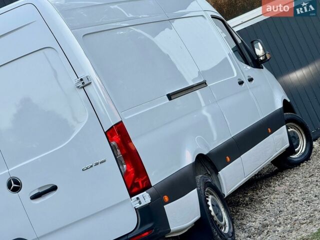 Белый Мерседес Sprinter, объемом двигателя 2.14 л и пробегом 299 тыс. км за 23300 $, фото 25 на Automoto.ua