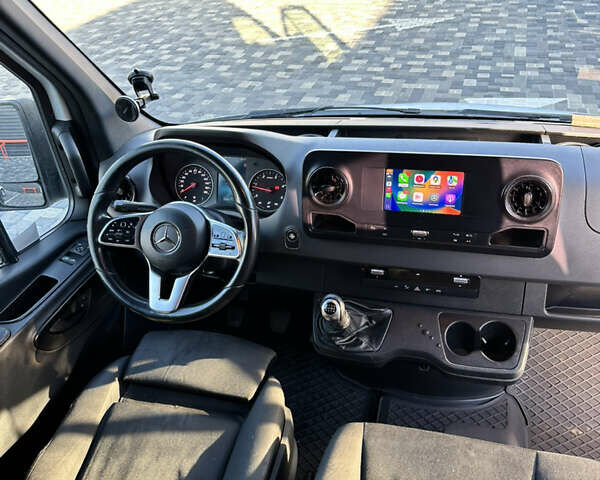 Белый Мерседес Sprinter, объемом двигателя 2.2 л и пробегом 436 тыс. км за 23500 $, фото 5 на Automoto.ua