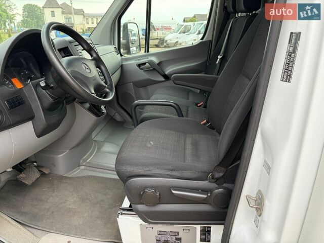 Білий Мерседес Sprinter, об'ємом двигуна 1.95 л та пробігом 244 тис. км за 24900 $, фото 4 на Automoto.ua