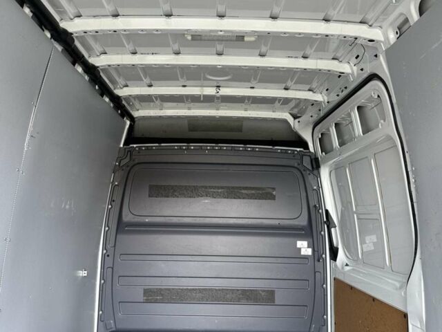 Белый Мерседес Sprinter, объемом двигателя 2.2 л и пробегом 285 тыс. км за 24800 $, фото 8 на Automoto.ua
