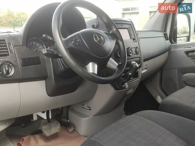 Белый Мерседес Sprinter, объемом двигателя 2.99 л и пробегом 84 тыс. км за 19600 $, фото 16 на Automoto.ua