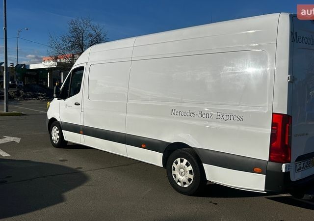 Белый Мерседес Sprinter, объемом двигателя 0 л и пробегом 287 тыс. км за 25700 $, фото 9 на Automoto.ua