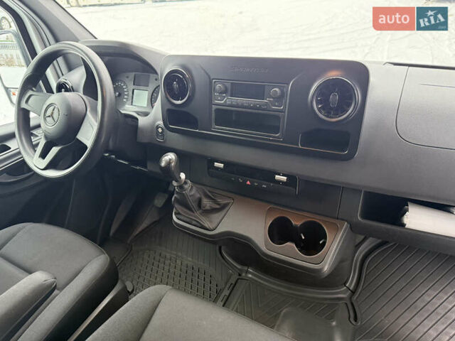 Білий Мерседес Sprinter, об'ємом двигуна 2.14 л та пробігом 195 тис. км за 26500 $, фото 21 на Automoto.ua