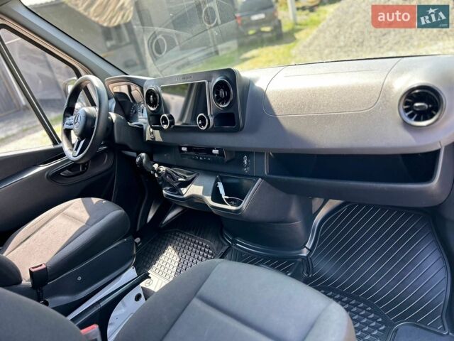 Білий Мерседес Sprinter, об'ємом двигуна 2.2 л та пробігом 239 тис. км за 22670 $, фото 28 на Automoto.ua