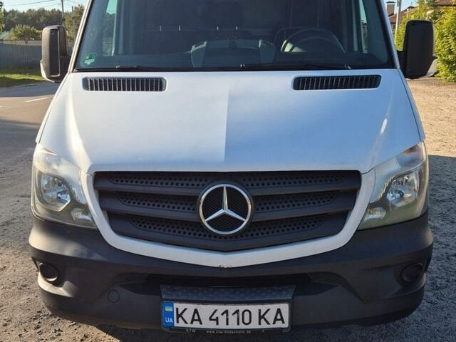 Белый Мерседес Sprinter, объемом двигателя 2.2 л и пробегом 430 тыс. км за 20300 $, фото 1 на Automoto.ua