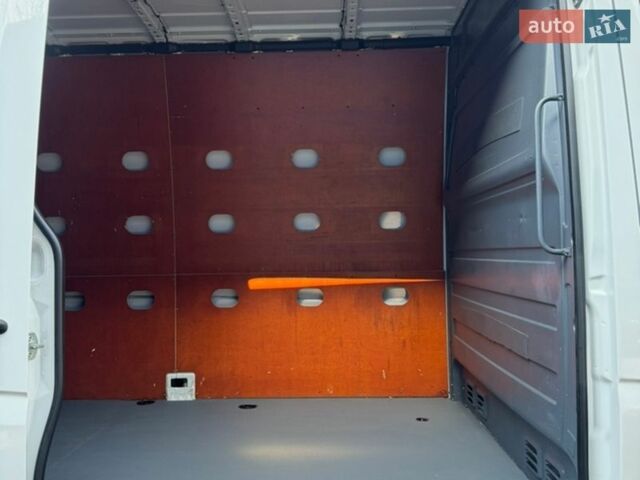 Белый Мерседес Sprinter, объемом двигателя 2.2 л и пробегом 309 тыс. км за 19800 $, фото 21 на Automoto.ua