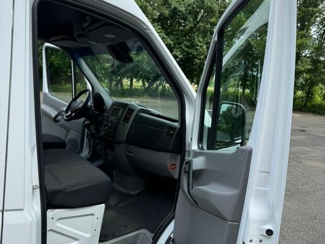 Белый Мерседес Sprinter, объемом двигателя 2.14 л и пробегом 330 тыс. км за 19900 $, фото 14 на Automoto.ua