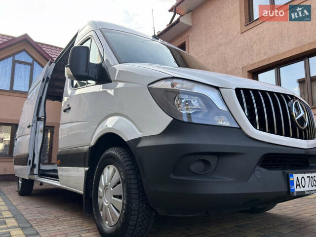 Білий Мерседес Sprinter, об'ємом двигуна 2.14 л та пробігом 160 тис. км за 24000 $, фото 36 на Automoto.ua