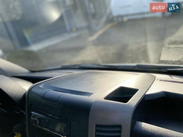 Белый Мерседес Sprinter, объемом двигателя 2.2 л и пробегом 290 тыс. км за 19950 $, фото 26 на Automoto.ua