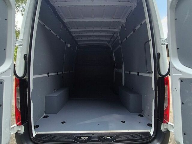 Белый Мерседес Sprinter, объемом двигателя 2.2 л и пробегом 216 тыс. км за 23300 $, фото 21 на Automoto.ua