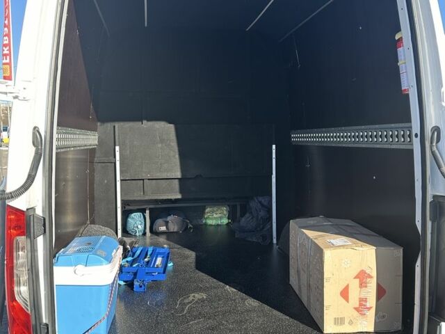 Білий Мерседес Sprinter, об'ємом двигуна 2.1 л та пробігом 420 тис. км за 40627 $, фото 14 на Automoto.ua