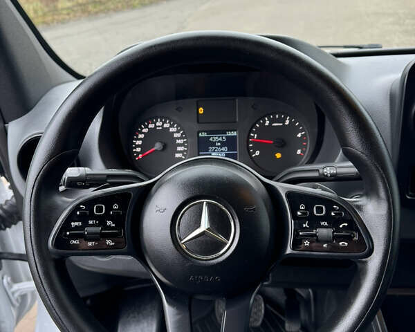 Білий Мерседес Sprinter, об'ємом двигуна 2.2 л та пробігом 272 тис. км за 24800 $, фото 10 на Automoto.ua