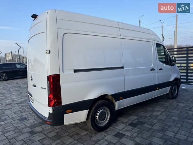 Белый Мерседес Sprinter, объемом двигателя 2.2 л и пробегом 364 тыс. км за 26500 $, фото 3 на Automoto.ua