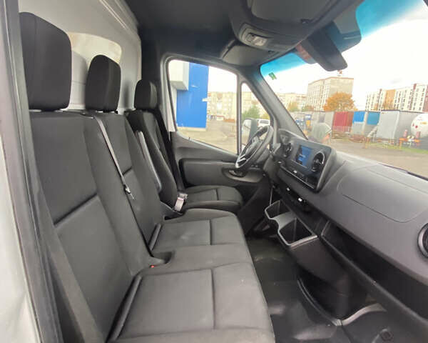 Белый Мерседес Sprinter, объемом двигателя 0 л и пробегом 240 тыс. км за 24000 $, фото 8 на Automoto.ua