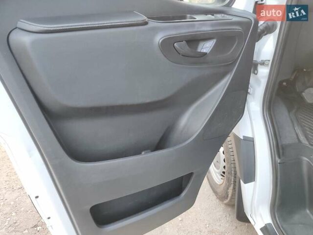 Белый Мерседес Sprinter, объемом двигателя 2.14 л и пробегом 406 тыс. км за 19500 $, фото 10 на Automoto.ua