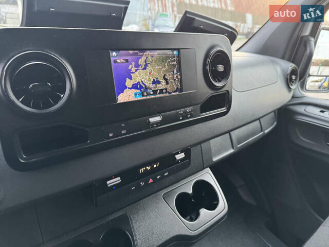 Мерседес Sprinter 2019 в Ровно на Automoto.ua Белый Мерседес Sprinter, объемом двигателя 2.2 л и пробегом 269 тыс. км за 34800 $, фото 35 на Automoto.ua
