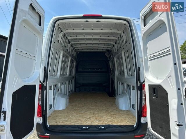 Білий Мерседес Sprinter, об'ємом двигуна 2.2 л та пробігом 239 тис. км за 22670 $, фото 25 на Automoto.ua