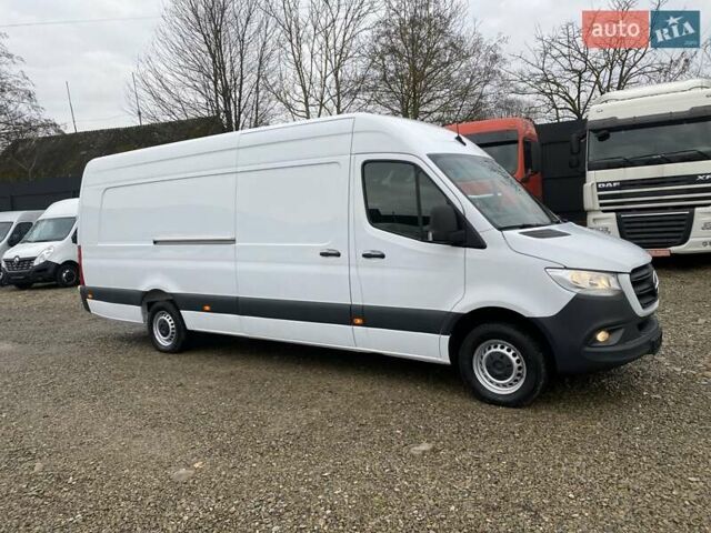 Белый Мерседес Sprinter, объемом двигателя 2.2 л и пробегом 165 тыс. км за 22880 $, фото 12 на Automoto.ua