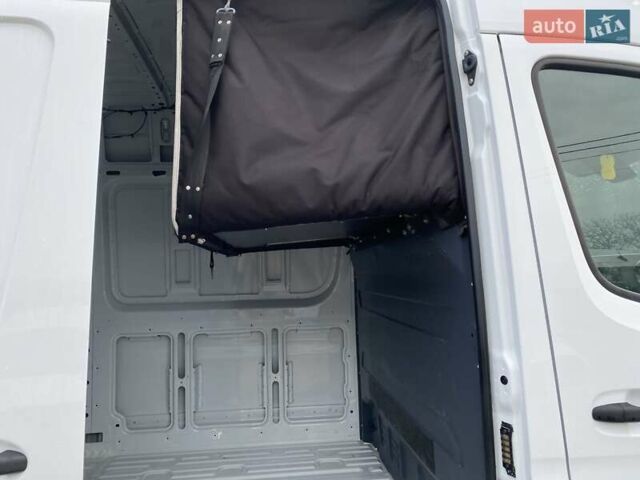 Белый Мерседес Sprinter, объемом двигателя 2.2 л и пробегом 256 тыс. км за 24500 $, фото 33 на Automoto.ua