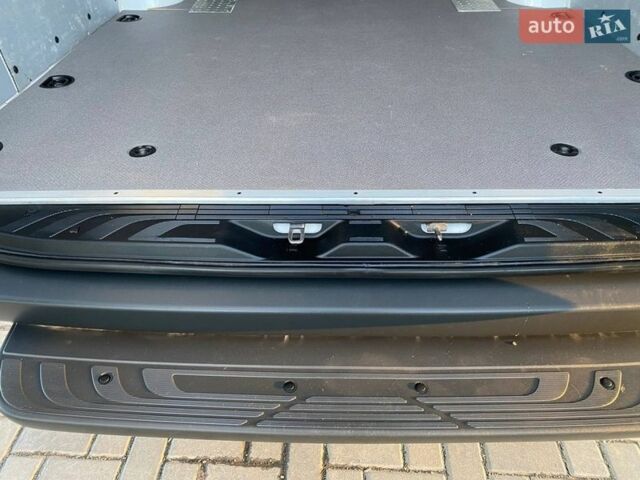 Белый Мерседес Sprinter, объемом двигателя 2.99 л и пробегом 187 тыс. км за 37400 $, фото 26 на Automoto.ua