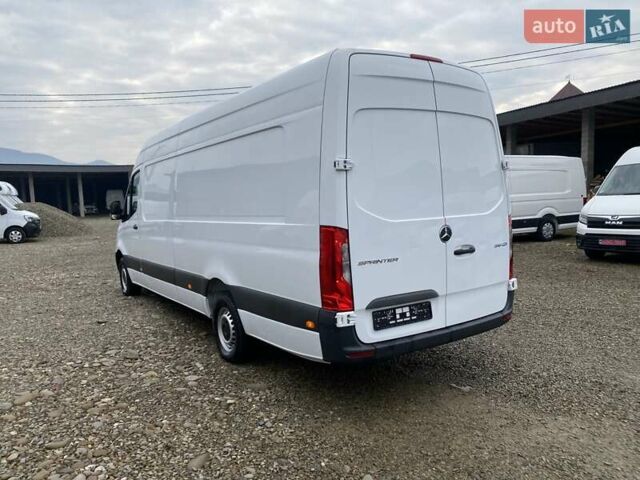 Белый Мерседес Sprinter, объемом двигателя 2.2 л и пробегом 165 тыс. км за 22880 $, фото 5 на Automoto.ua