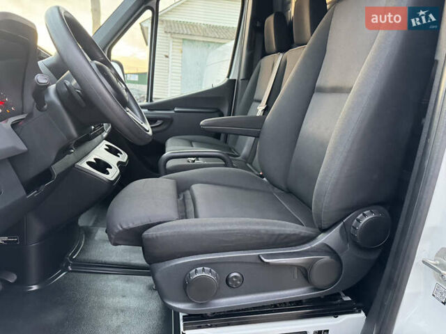 Мерседес Sprinter 2019 в Ровно на Automoto.ua Белый Мерседес Sprinter, объемом двигателя 2.2 л и пробегом 269 тыс. км за 34800 $, фото 37 на Automoto.ua