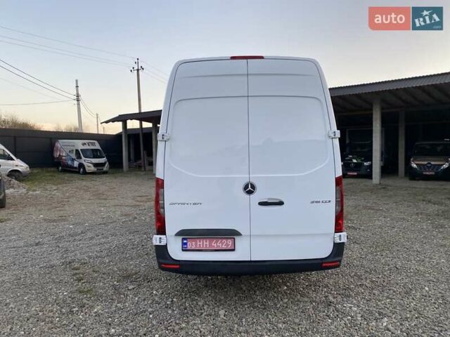 Белый Мерседес Sprinter, объемом двигателя 2.2 л и пробегом 156 тыс. км за 23550 $, фото 12 на Automoto.ua