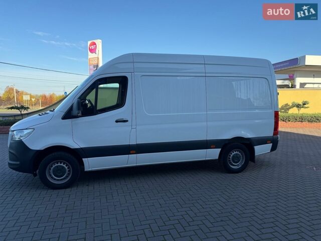 Белый Мерседес Sprinter, объемом двигателя 2.14 л и пробегом 334 тыс. км за 24500 $, фото 2 на Automoto.ua