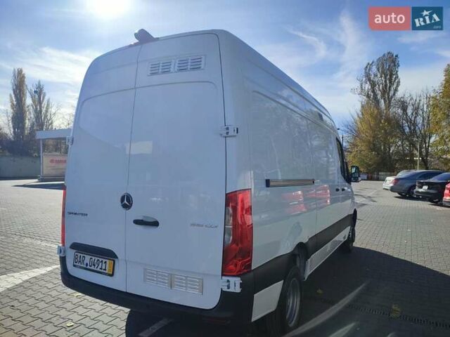 Белый Мерседес Sprinter, объемом двигателя 2.2 л и пробегом 273 тыс. км за 27800 $, фото 5 на Automoto.ua