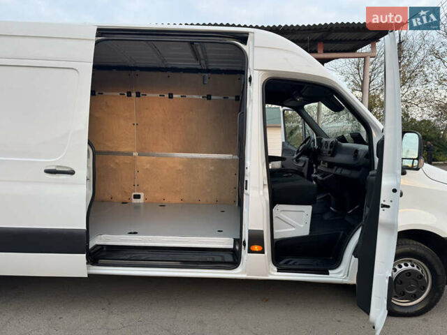 Мерседес Sprinter 2019 в Ровно на Automoto.ua Белый Мерседес Sprinter, объемом двигателя 2.2 л и пробегом 269 тыс. км за 34800 $, фото 52 на Automoto.ua