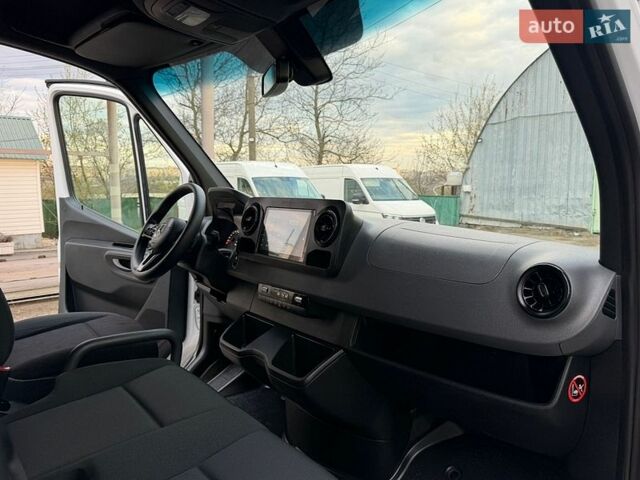 Белый Мерседес Sprinter, объемом двигателя 2.99 л и пробегом 290 тыс. км за 35500 $, фото 28 на Automoto.ua
