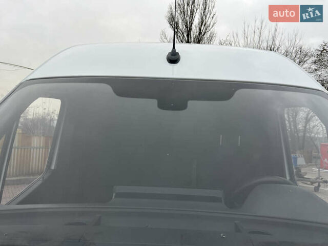 Белый Мерседес Sprinter, объемом двигателя 2.14 л и пробегом 295 тыс. км за 26900 $, фото 11 на Automoto.ua