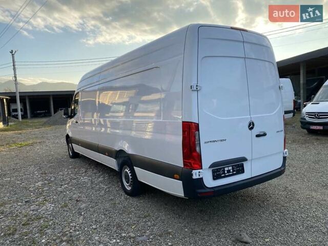 Белый Мерседес Sprinter, объемом двигателя 2.2 л и пробегом 165 тыс. км за 23350 $, фото 11 на Automoto.ua