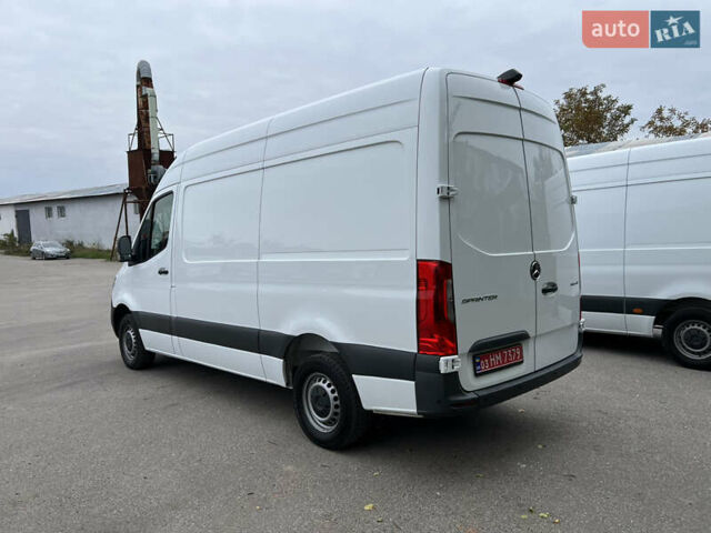 Белый Мерседес Sprinter, объемом двигателя 2.2 л и пробегом 237 тыс. км за 23500 $, фото 5 на Automoto.ua
