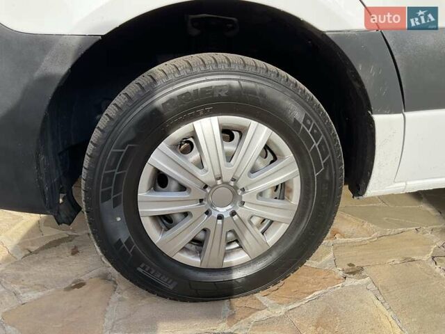 Белый Мерседес Sprinter, объемом двигателя 2.2 л и пробегом 169 тыс. км за 21499 $, фото 8 на Automoto.ua