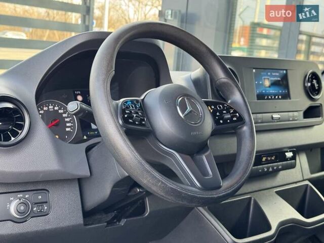 Белый Мерседес Sprinter, объемом двигателя 2.2 л и пробегом 364 тыс. км за 26500 $, фото 18 на Automoto.ua