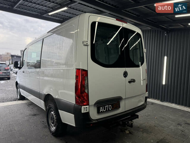 Белый Мерседес Sprinter, объемом двигателя 2.14 л и пробегом 85 тыс. км за 26500 $, фото 5 на Automoto.ua
