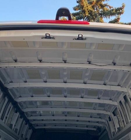 Белый Мерседес Sprinter, объемом двигателя 2.99 л и пробегом 187 тыс. км за 37400 $, фото 23 на Automoto.ua