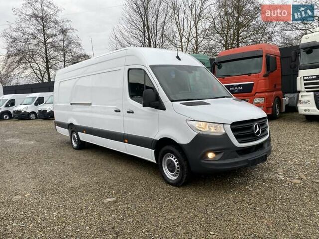 Белый Мерседес Sprinter, объемом двигателя 2.2 л и пробегом 165 тыс. км за 22880 $, фото 16 на Automoto.ua