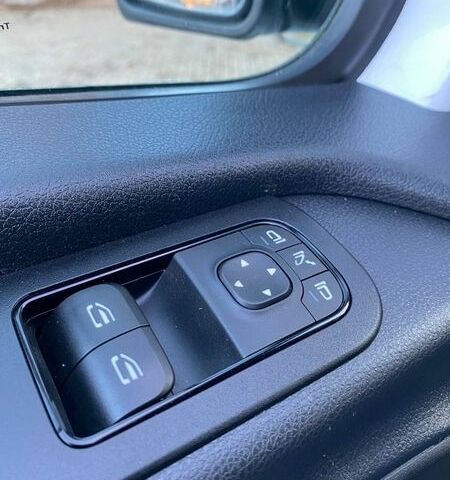 Белый Мерседес Sprinter, объемом двигателя 2.99 л и пробегом 187 тыс. км за 37400 $, фото 35 на Automoto.ua