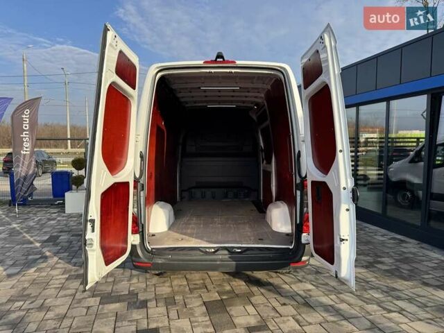 Белый Мерседес Sprinter, объемом двигателя 2.2 л и пробегом 364 тыс. км за 26500 $, фото 25 на Automoto.ua