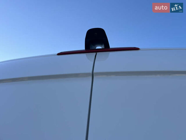 Білий Мерседес Sprinter, об'ємом двигуна 2.14 л та пробігом 300 тис. км за 22900 $, фото 8 на Automoto.ua